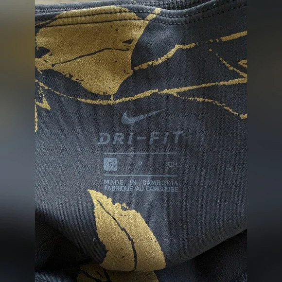 Nike Dri Fit Active Athletic Leggings Black & Gold Cherry Blossoms Design - Picture 7 of 7